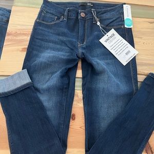 Women’s jeans